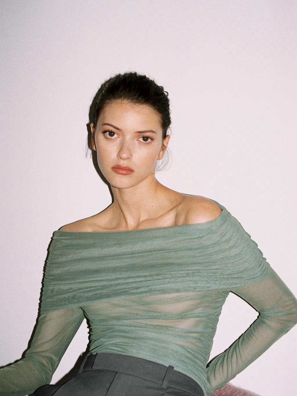 Off-the-shoulder tulle t-shirt - Women |
MANGO Montenegro